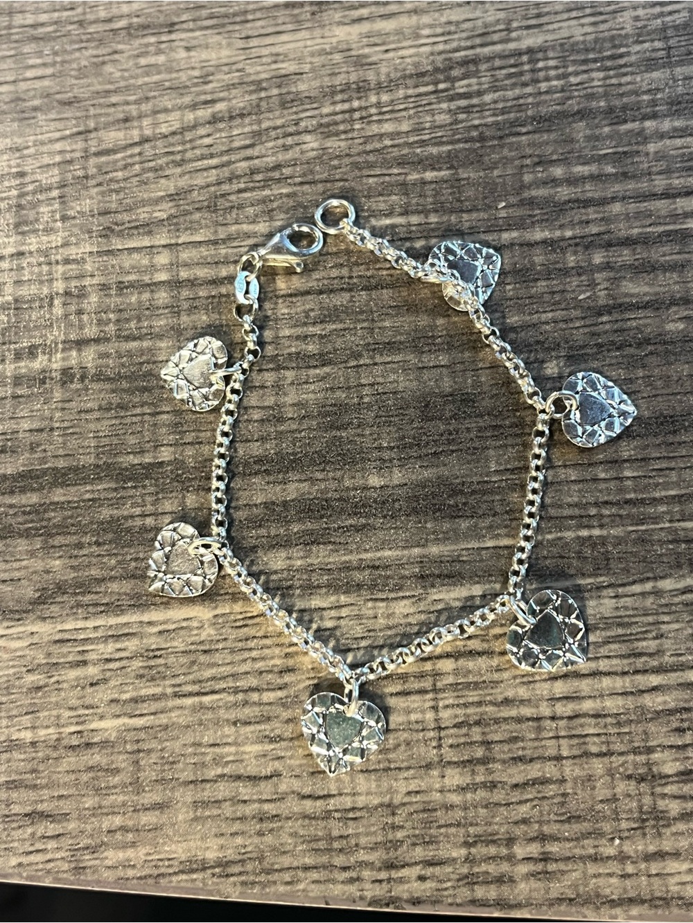 Sterling Silver Heart Charm Bracelet. 7”